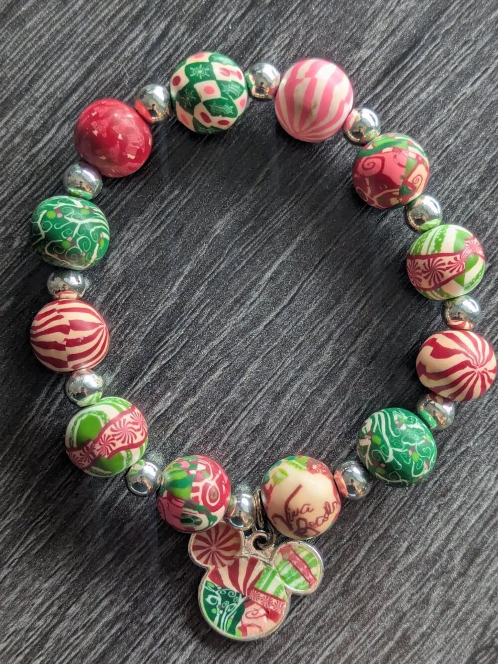 Viva Bead Mickey Mouse Christmas Stretch Bracelet